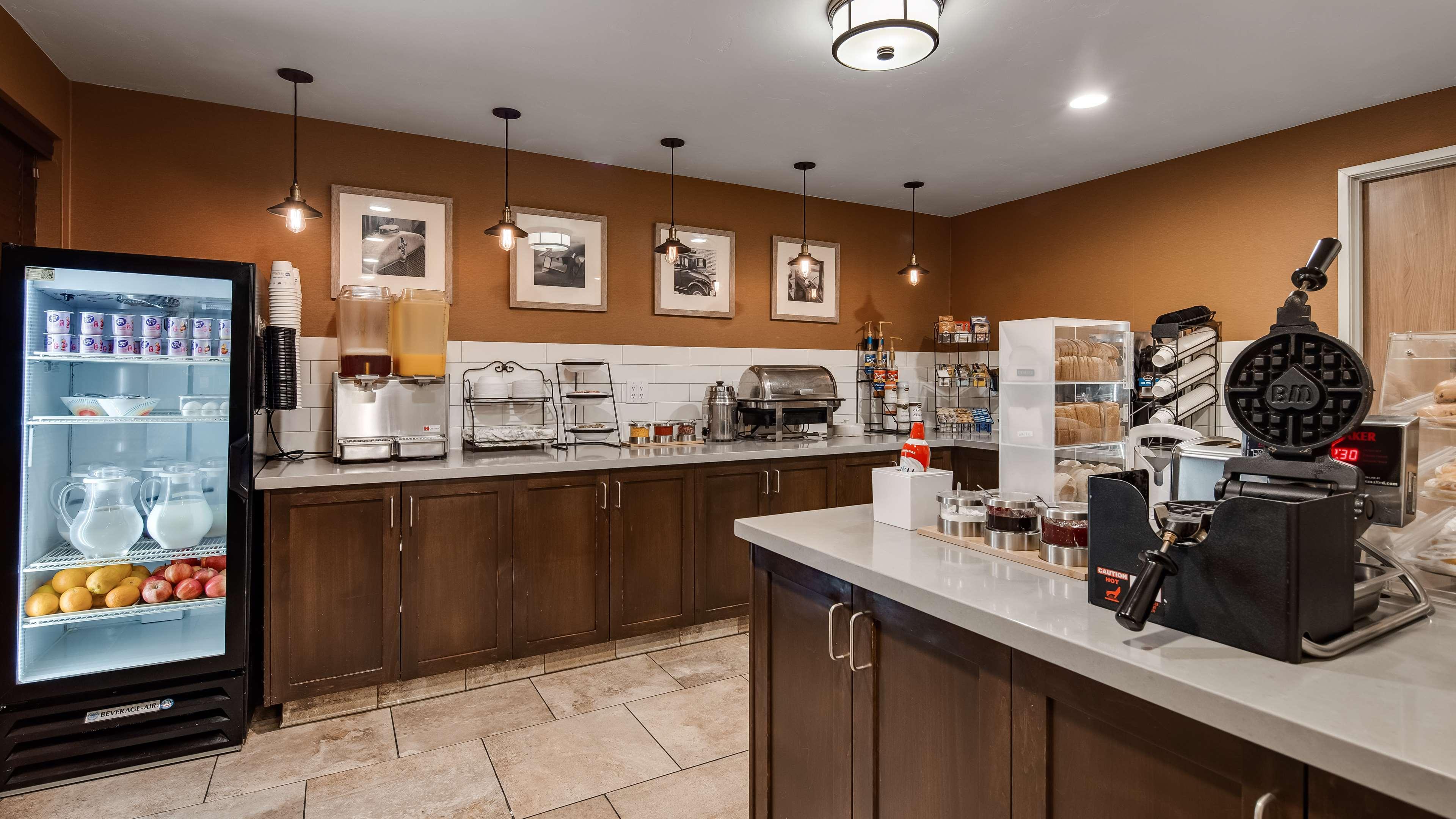 Best Western Hi-Desert Inn Тонопа Экстерьер фото